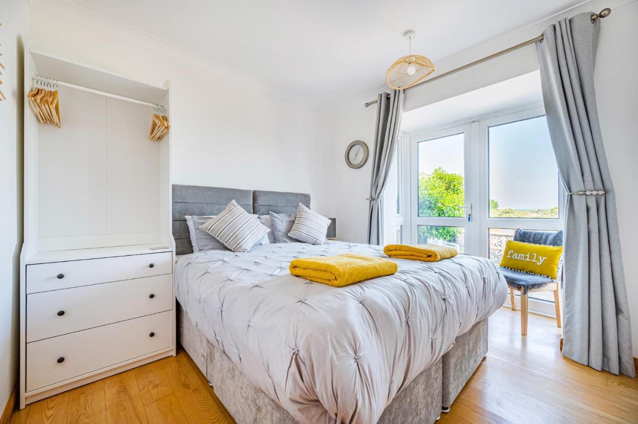 Pebble Paradise Beachfront Family Getaway Pevensey Eksteriør billede
