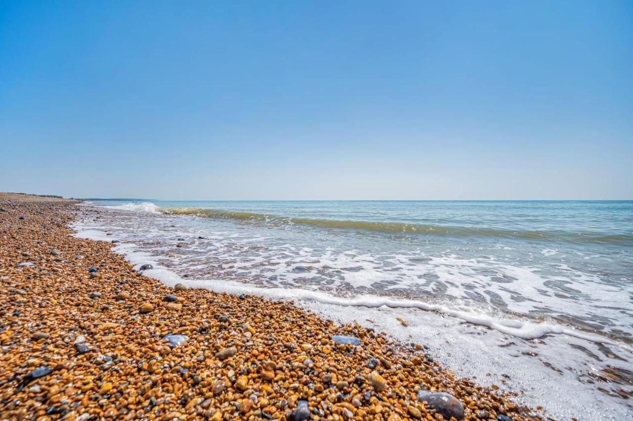 Pebble Paradise Beachfront Family Getaway Pevensey Eksteriør billede