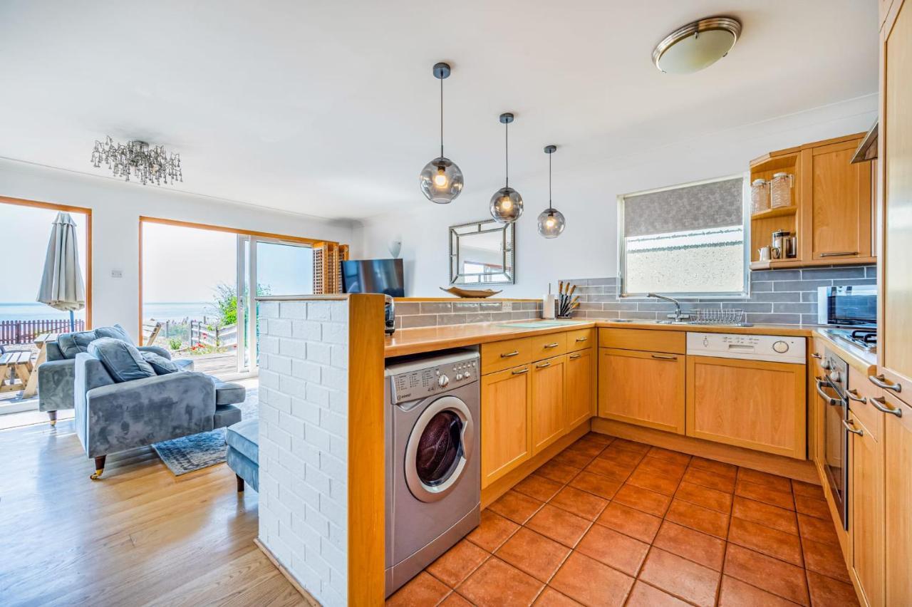 Pebble Paradise Beachfront Family Getaway Pevensey Eksteriør billede